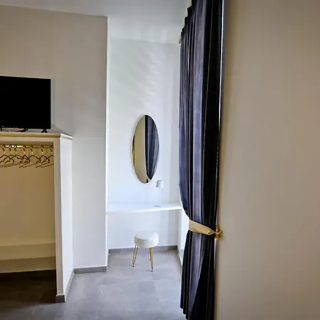 Dante Luxury Alojamento de Acomodação e Pequeno-almoço