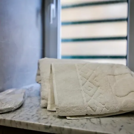 Alojamento de Acomodação e Pequeno-almoço Dante Luxury Nápoles