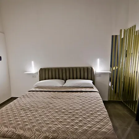 Bed and breakfast Dante Luxury Nápoles